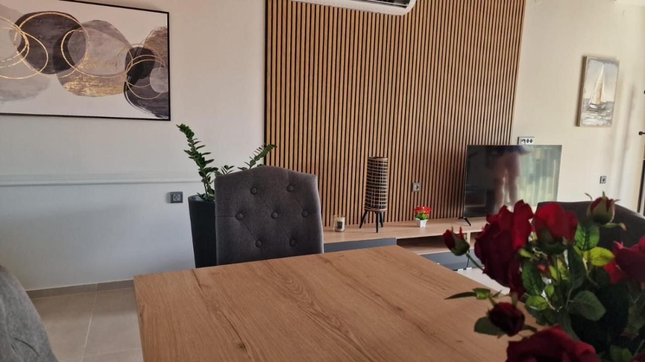 View On Scorpios - Ktena Accomodation ニドリ エクステリア 写真
