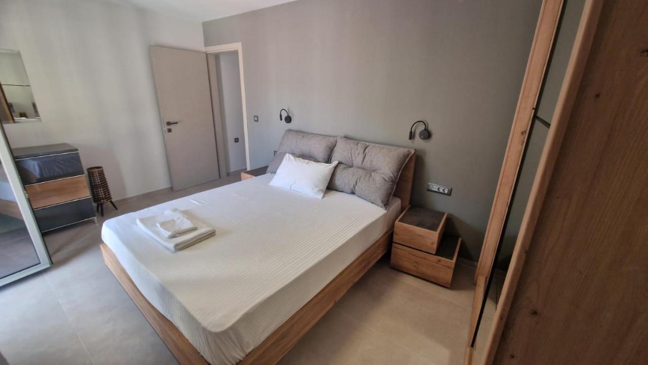 View On Scorpios - Ktena Accomodation ニドリ エクステリア 写真