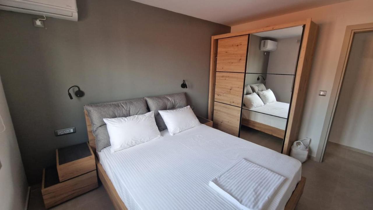 View On Scorpios - Ktena Accomodation ニドリ エクステリア 写真
